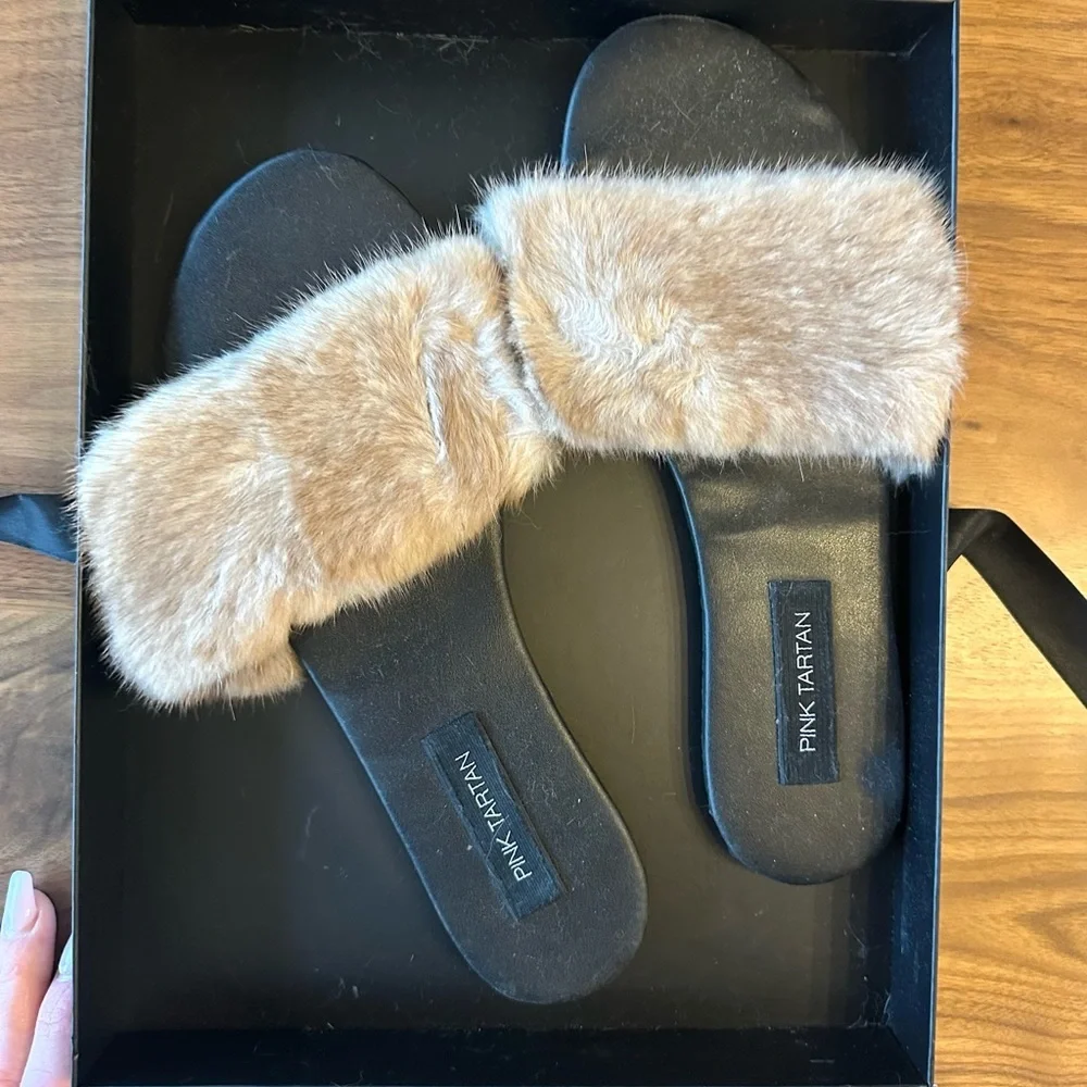 Pink Tartan Rabbit Fur Slides women's size 11 New in box - Picture 1 of 4